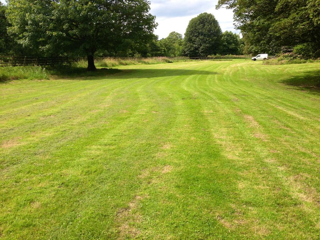 Harefield Hall Hotel เพทลีย์บริดจ์ ภายนอก รูปภาพ